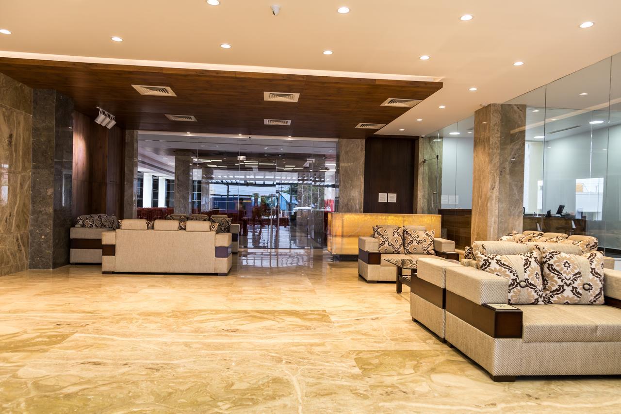 Hotel Hills Tirupattur Tiruppatur Exterior foto